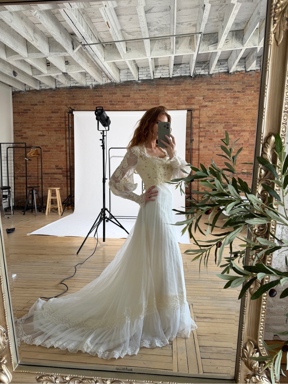 Vintage wedding gown with high collar size 4